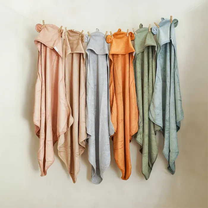 عمر مفید حوله چقدر است؟ راهنمای کامل زمان تعویض انواع حوله 4 از کجا بفهمیم زمان تعویض حوله رسیده است؟